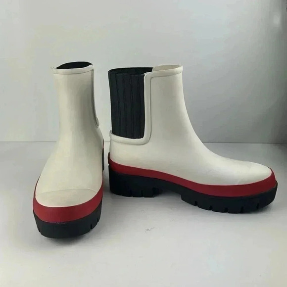 TORY BURCH Ivory White Foul Weather Hurricane Ankle Boots Size 8 M NWOT - Picture 1 of 9